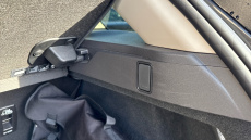 Land Rover Range Rover Evoque 1.5 P300e R-Dynamic SE 5dr Auto Hatchback